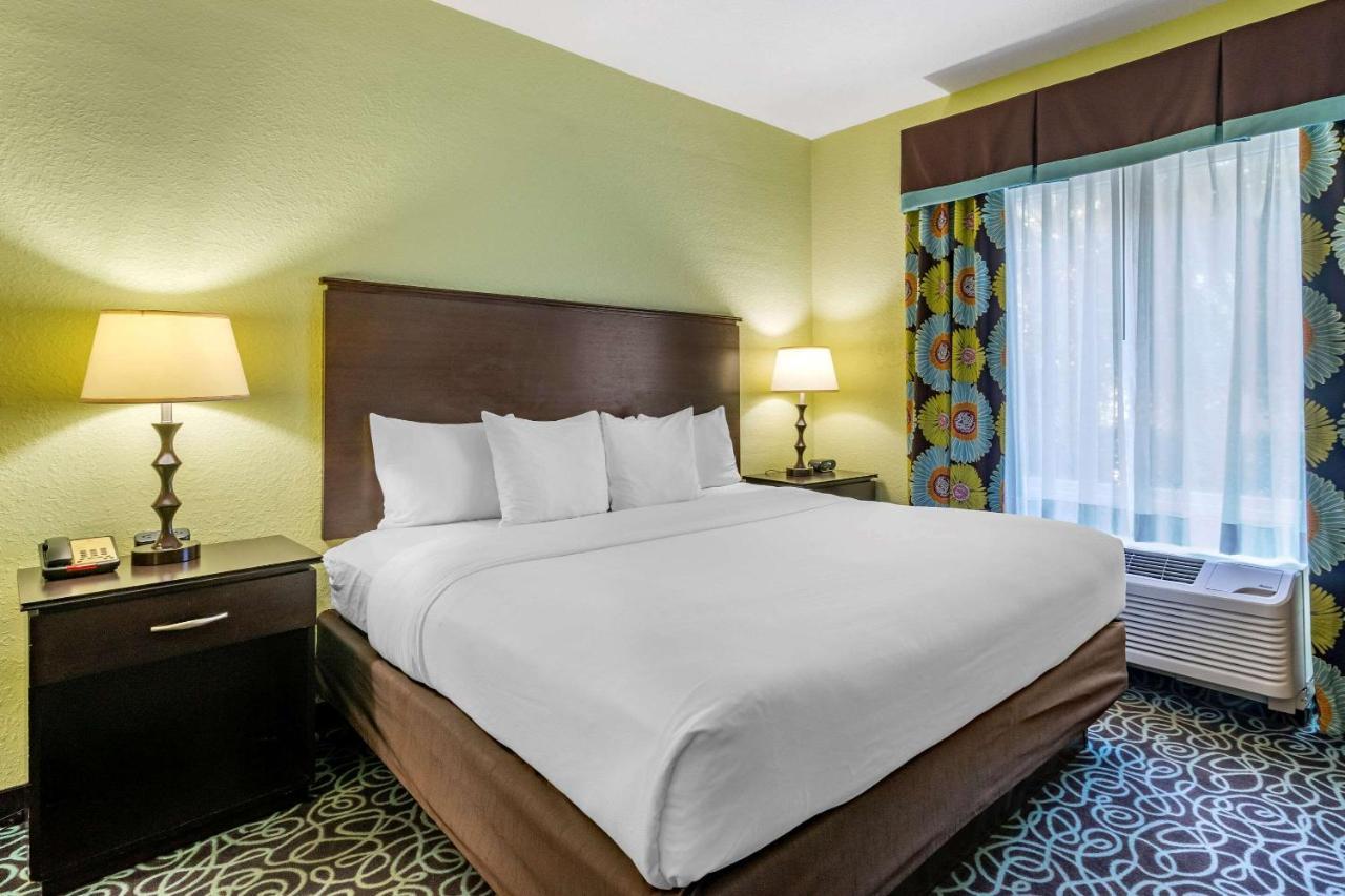 Hampton Inn By Hilton Tampa Fairgrounds Casino Exteriör bild