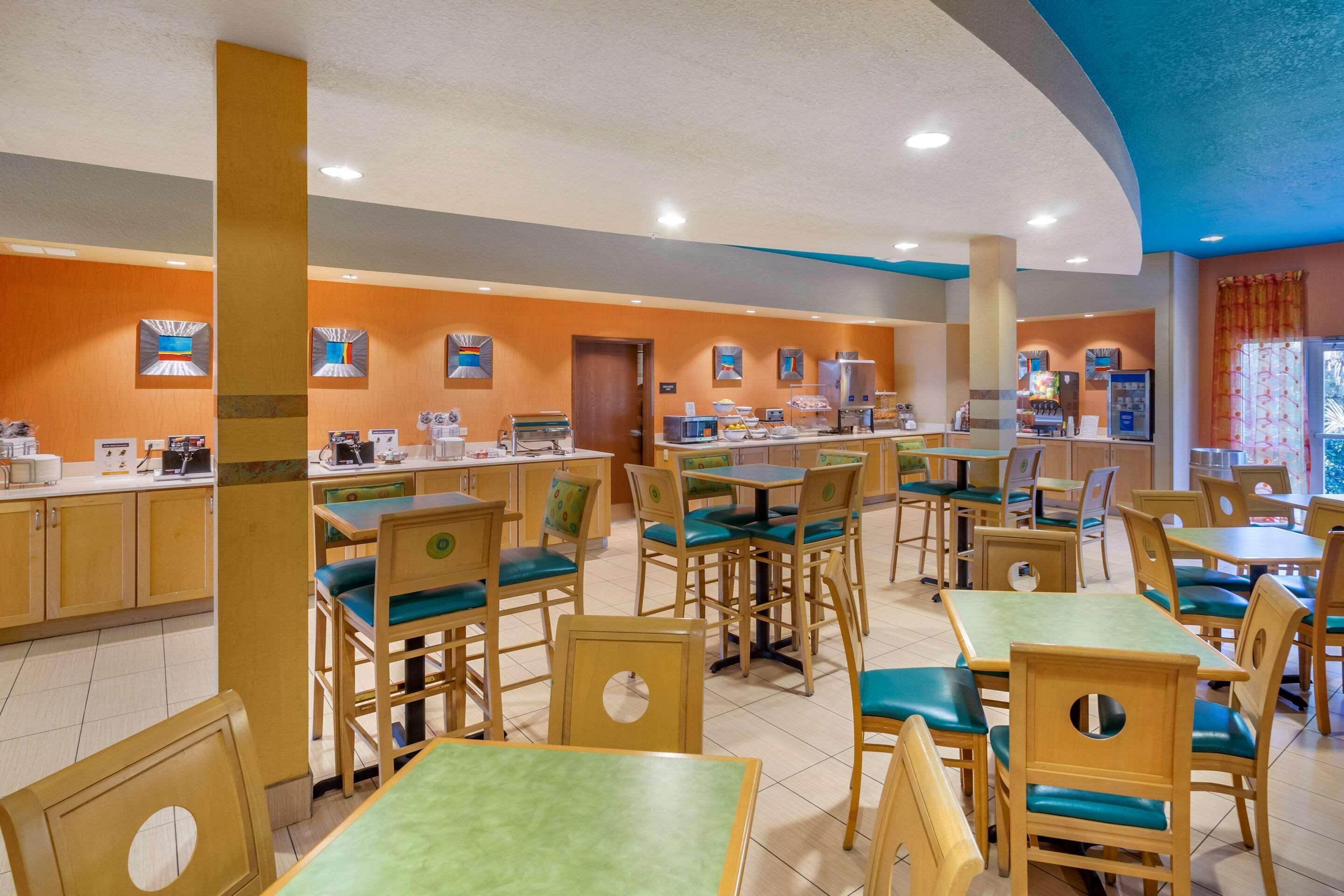 Hampton Inn By Hilton Tampa Fairgrounds Casino Exteriör bild