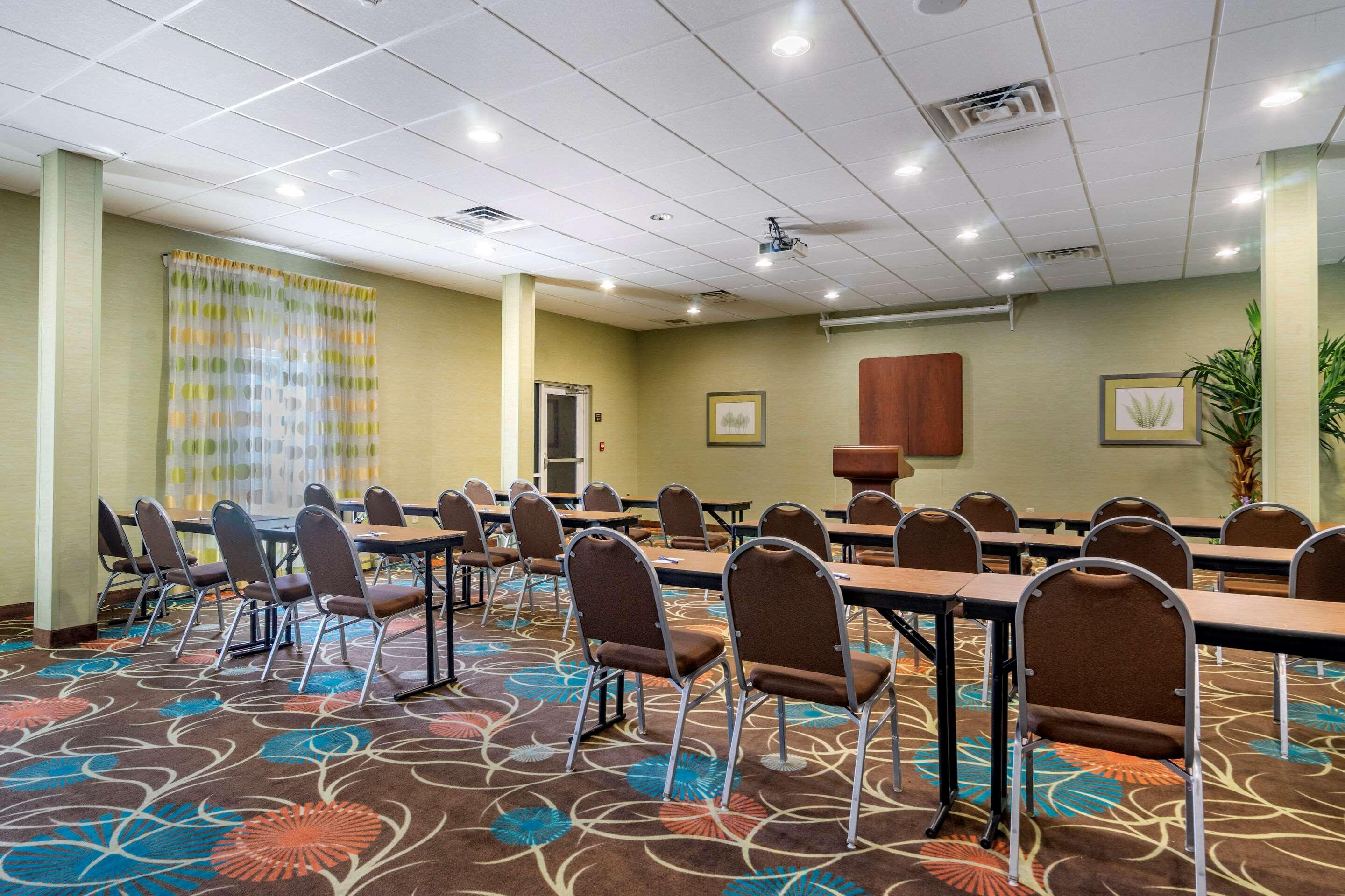 Hampton Inn By Hilton Tampa Fairgrounds Casino Exteriör bild