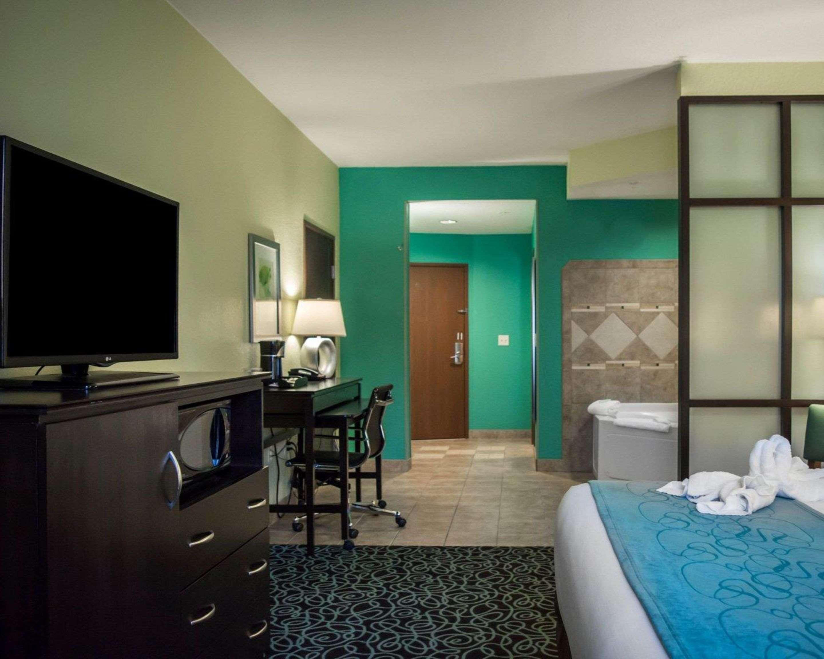 Hampton Inn By Hilton Tampa Fairgrounds Casino Exteriör bild