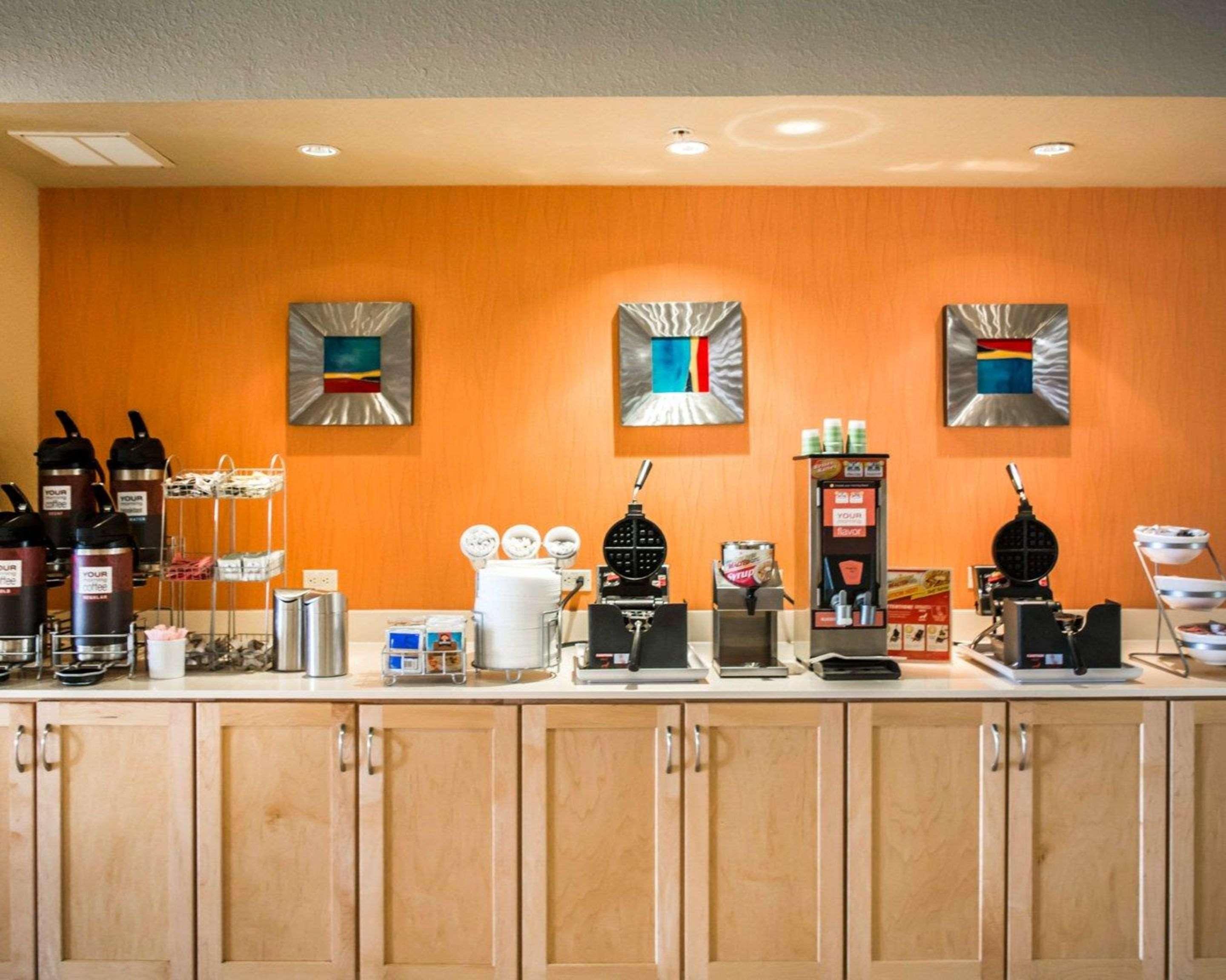 Hampton Inn By Hilton Tampa Fairgrounds Casino Exteriör bild